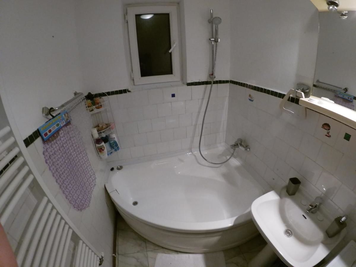 Гостевой дом Old Town Petcu`s House Брашов-17