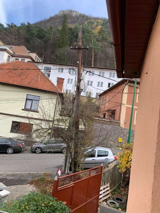 Гостевой дом Old Town Petcu`s House Брашов-19